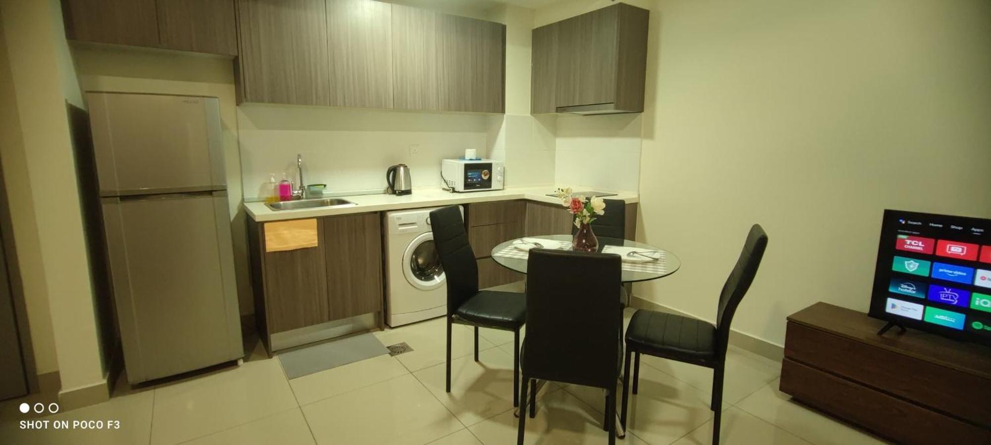 Apartment Hb21-10 -cyberjaya-netflix-wifi-parking-pool-whole Apartment, 3128 Cyberjaya